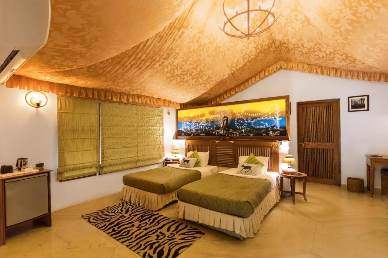Pench Jungle Camp 호텔 Khawāsa 외부 사진